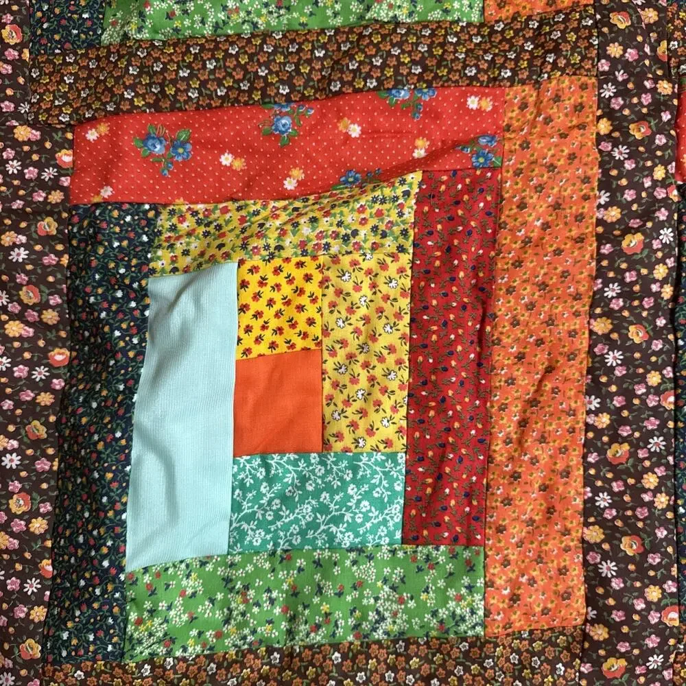 Vintage Quilt Log Cabin Pattern Hand Quilted Handmade Vintage 67” By 72”